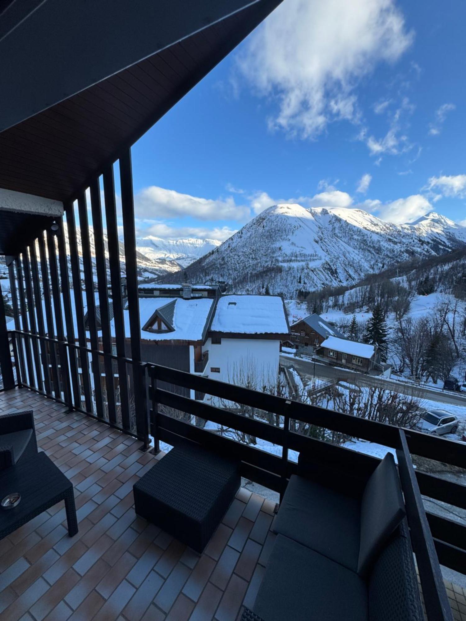 Appartement Cosy Plein Sud: Vue Splendide et Terrasse Spacieuse Saint-Sorlin-d'Arves Exterior photo